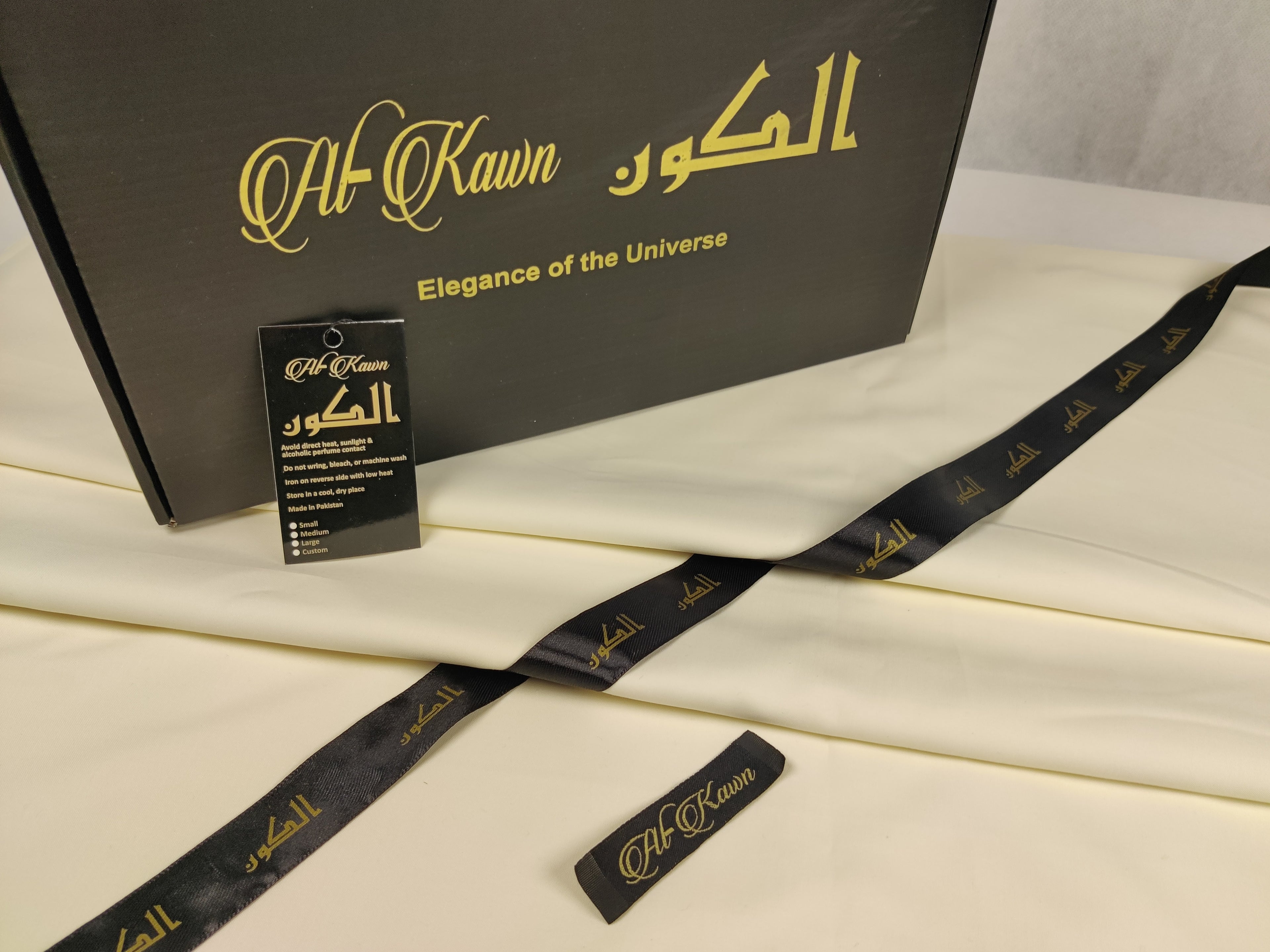 Baské Weave 4-Season Wash & Wear – Premium Men’s Fabric in Off White & Cream