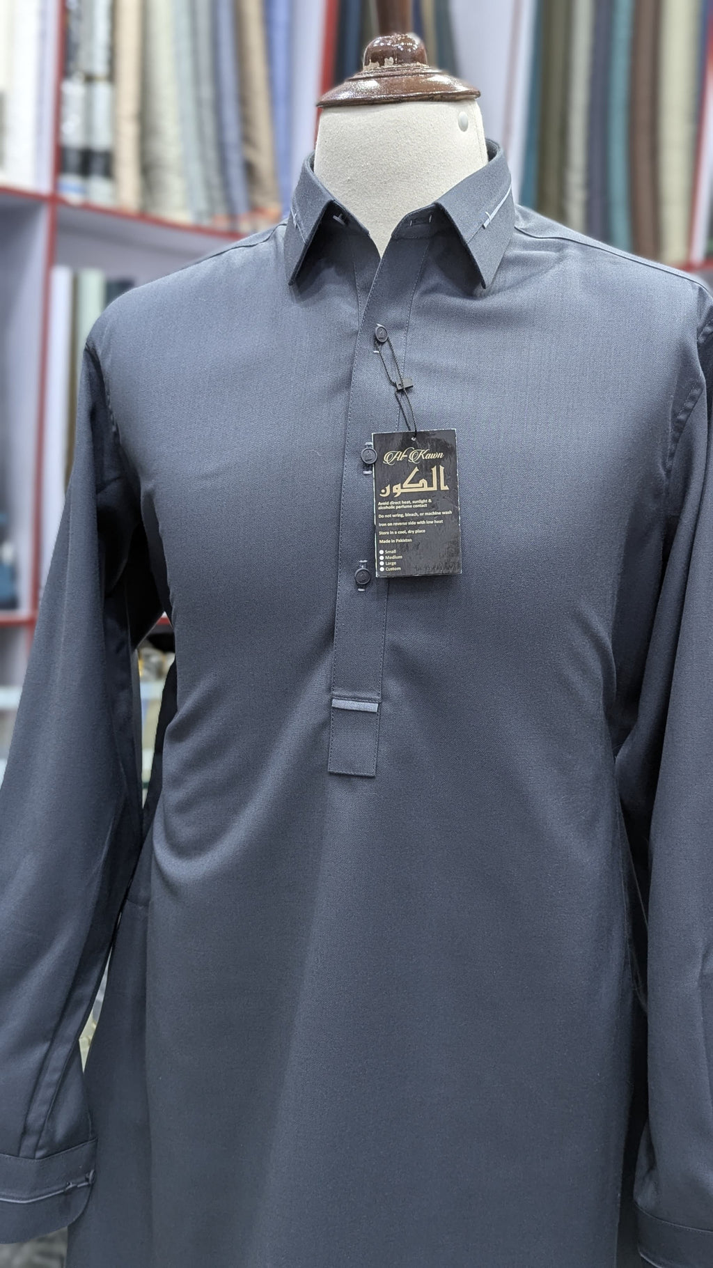 Luxury Men’s Shalwar Kameez – Premium Imported Wool, Elegant Grey n Black Design