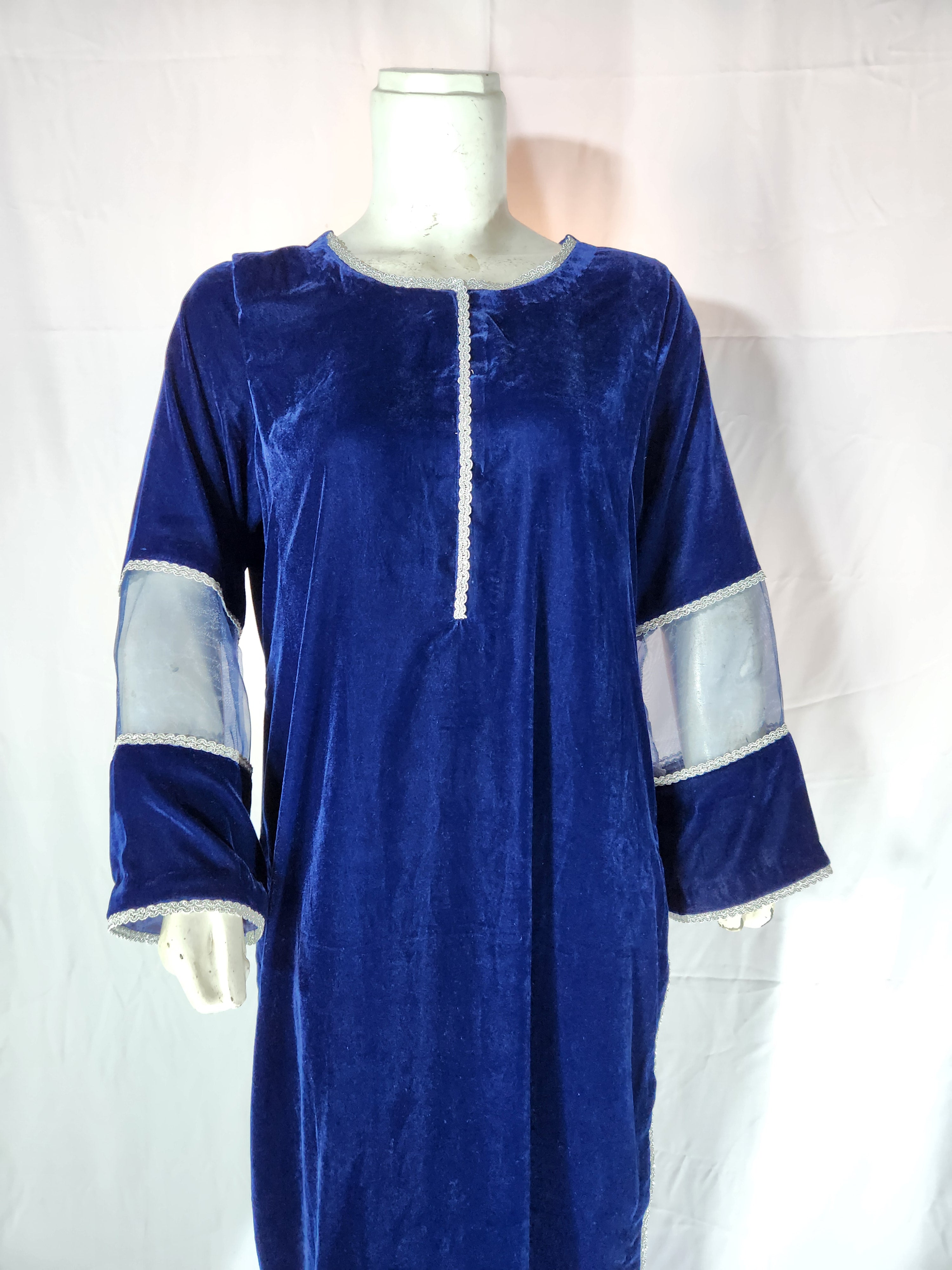 Velora Midnight Blue Velvet Suit – Elegance in Simplicity