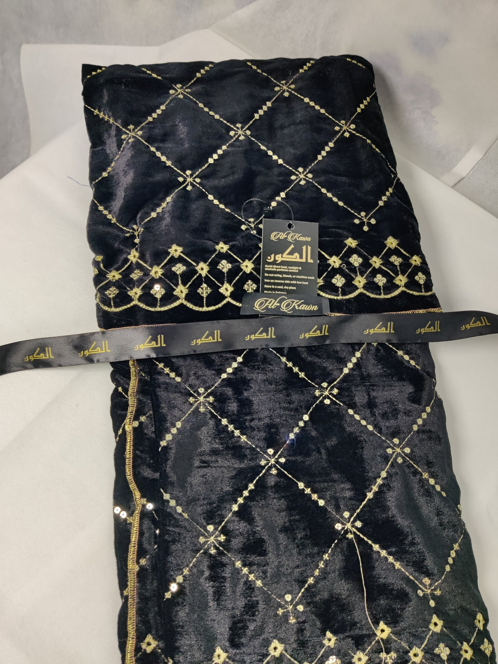 Luxurious Velvet Shawl – Black with Golden Embroidery