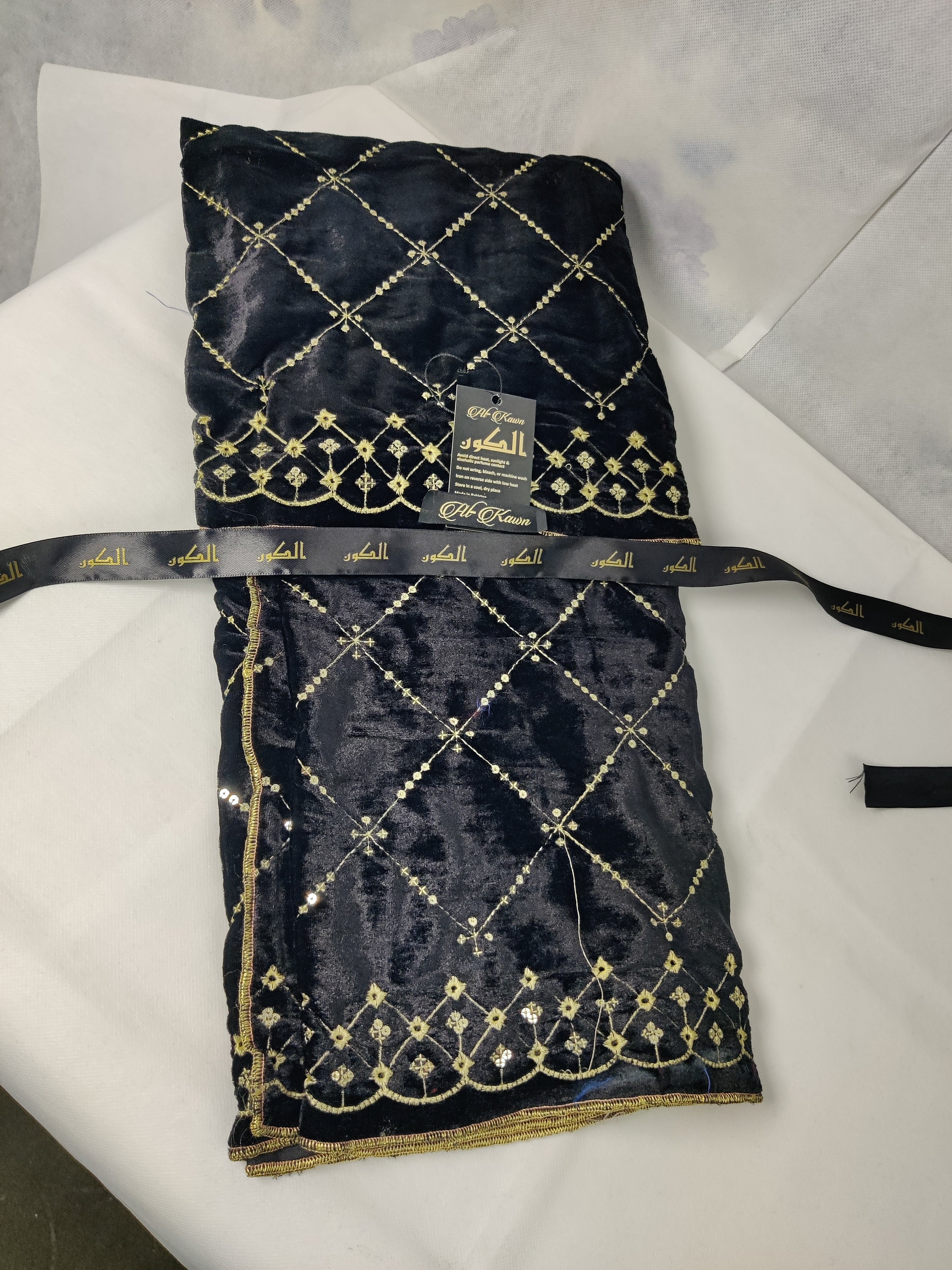 Luxurious Velvet Shawl – Black with Golden Embroidery