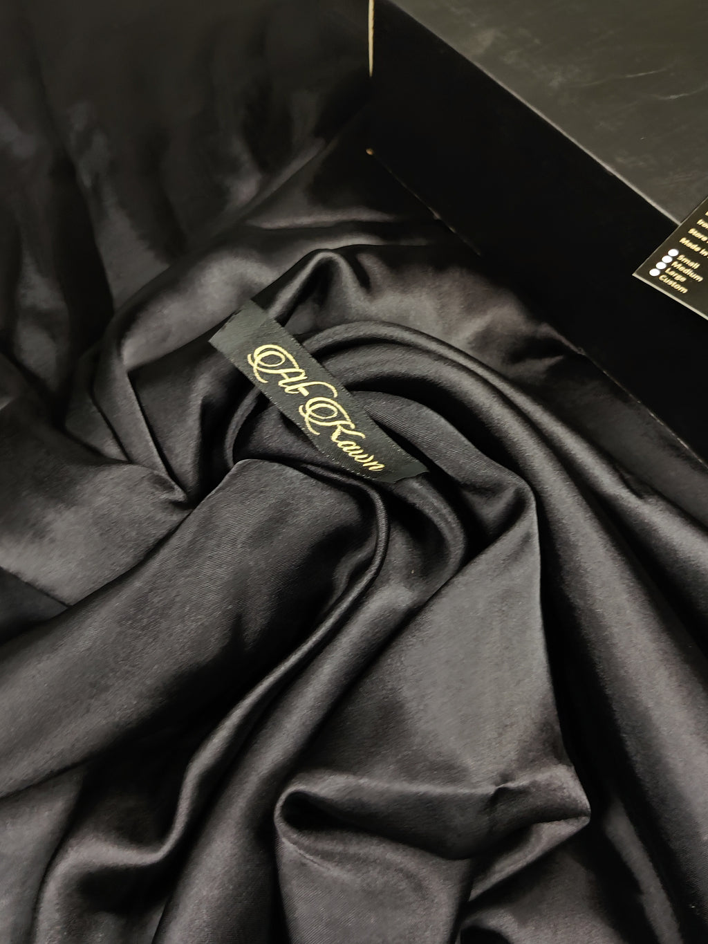 Alkawn “Eloura” Plain Silk Suit – Timeless Luxury Collection