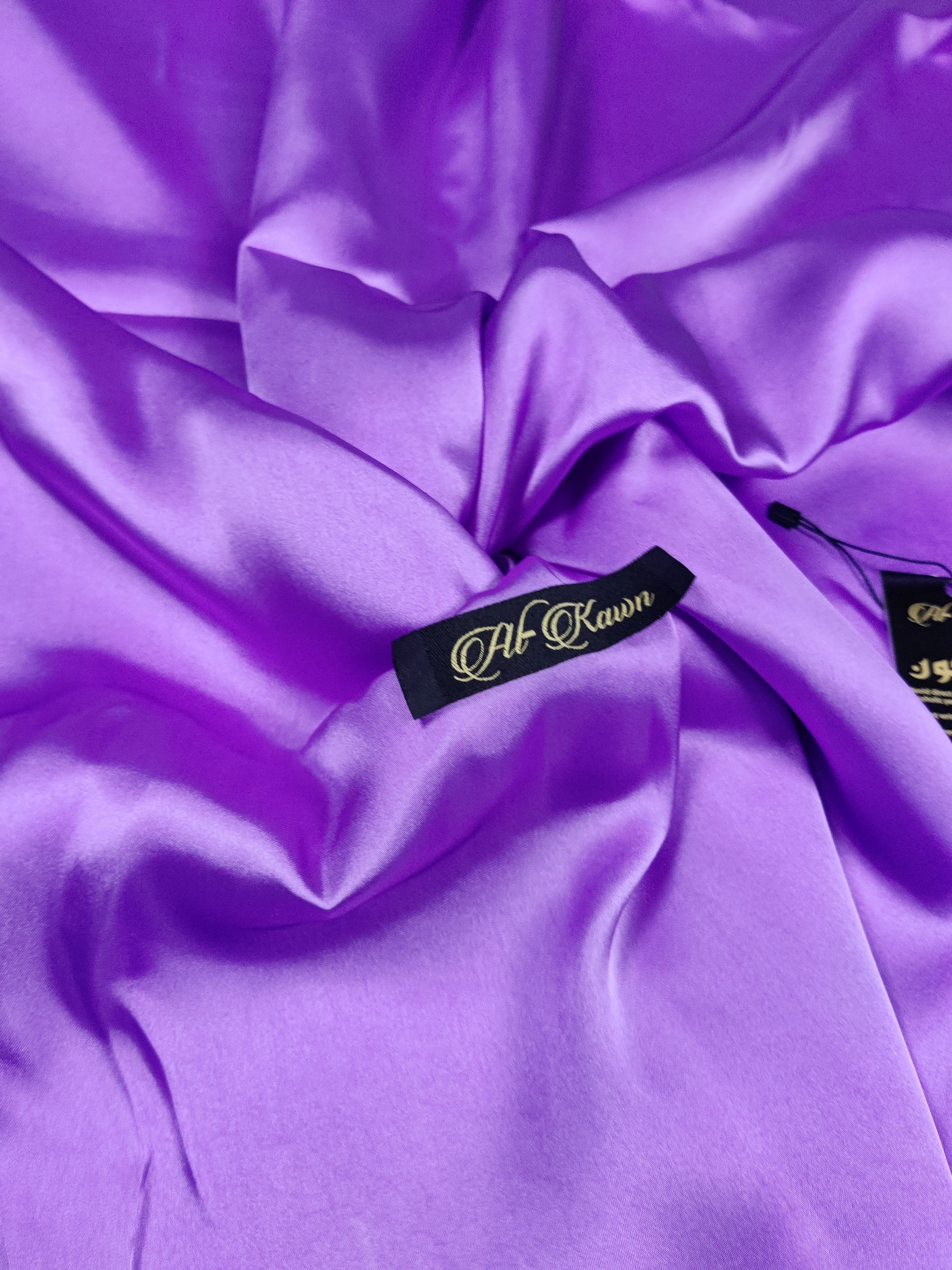 Alkawn “Eloura” Plain Silk Suit – Timeless Luxury Collection