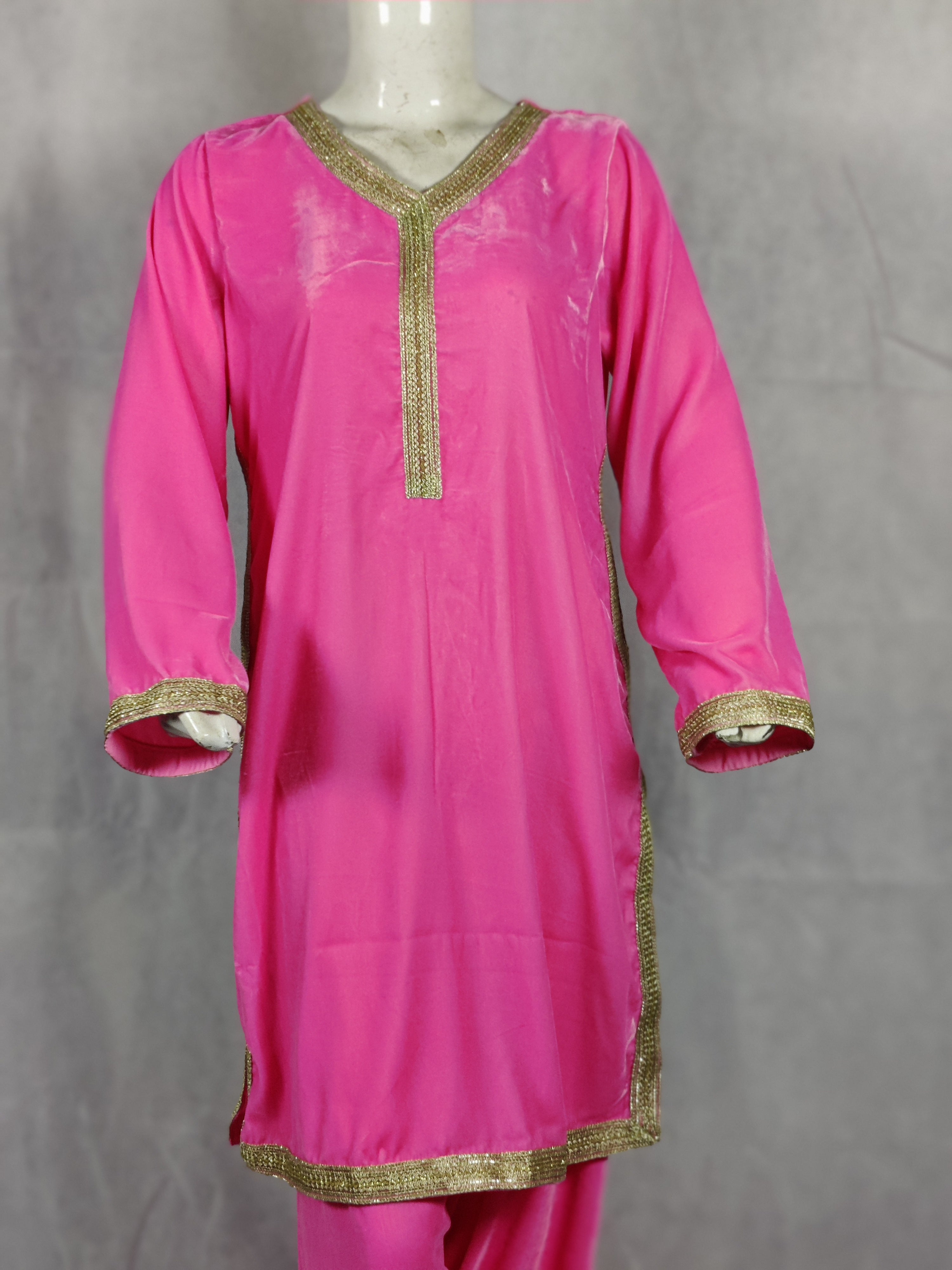 Al-Kawn | “Velora Blush” Velvet Kurta Shalwar – Royal Pink with Golden Grace