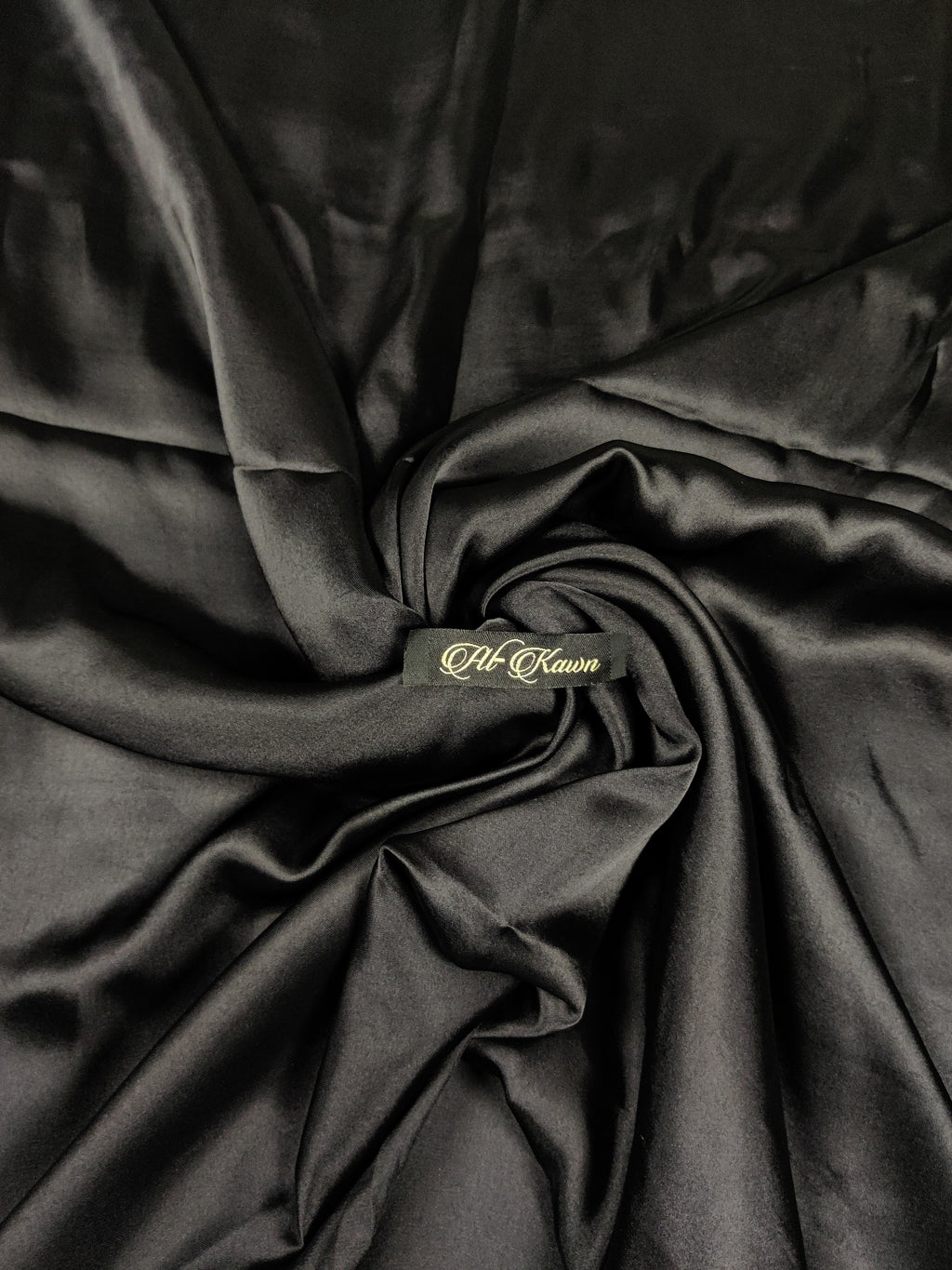 Alkawn “Eloura” Plain Silk Suit – Timeless Luxury Collection